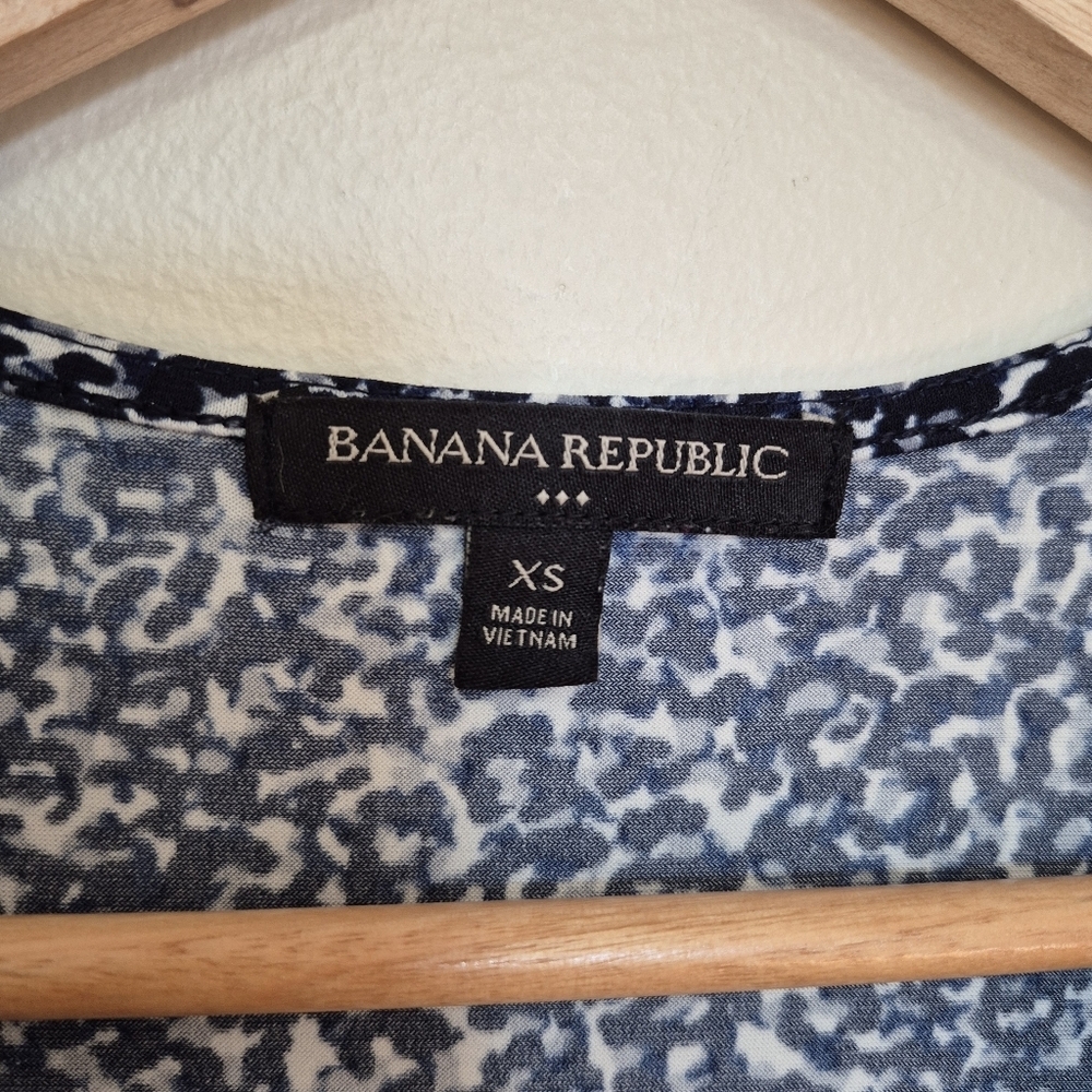 Banana Republic Women's Navy Print Faux Wrap Bodycon Dress Size XS - Picture 6 of 10